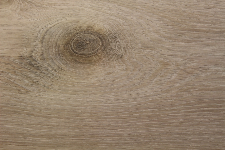 Preserved character of sawn veneers Preserved character of sawn veneers
